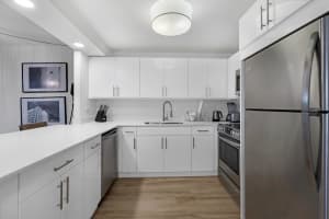 2301 Collins Ave 323, Miami Beach, FL 33139 - MLS#F10537659