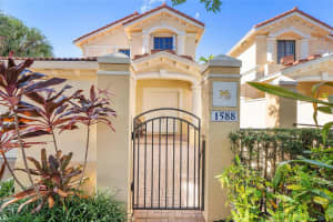 1588 Passion Vine Circle, Weston, FL 33326 - MLS#F10537664