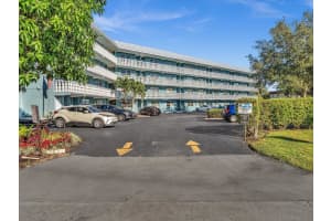 801 18th Court, Fort Lauderdale, FL 33305 Sold 02/03/26