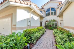 576 W Palm Aire Drive 576, Pompano Beach, FL 33069 - MLS#F10537682