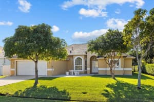 2314 SE Master Ave, Port Saint Lucie, FL 34952 - MLS#F10537692