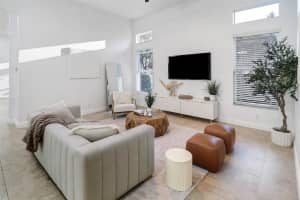 9750 Lakeview Ln, Parkland, FL 33076 - MLS#F10537693