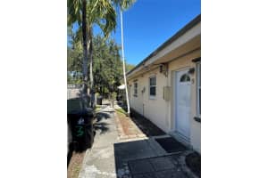 205 SE 22nd St 4, Fort Lauderdale, FL 33316 - MLS#F10537719
