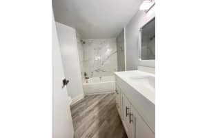 214 Lake Pointe Dr 103, Oakland Park, FL 33309 Sold 01/16/26