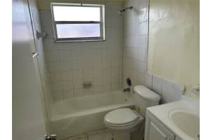 380 SW 27th Ter, Fort Lauderdale, FL 33312 - MLS#F10537760