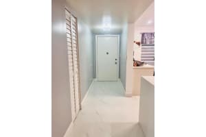 3910 Inverrary Blvd 203B, Lauderhill, FL 33319 - MLS#F10537792