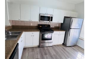 12113 SW 2nd St, Pembroke Pines, FL 33025 - MLS#F10537796