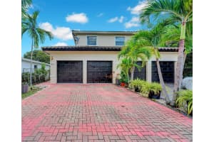 113 NW 11th St, Fort Lauderdale, FL 33311 - MLS#F10537839