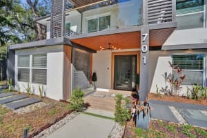 701 NE 164th St, Miami, FL 33162 - MLS#F10537870