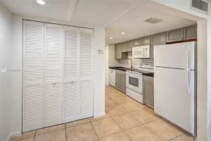 4121 NW 26th St T14, Lauderhill, FL 33313 - MLS#F10537904