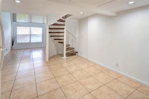 4121 NW 26th St T14, Lauderhill, FL 33313 - MLS#F10537904