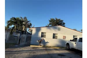 720 Sw 7th St 1, Dania Beach