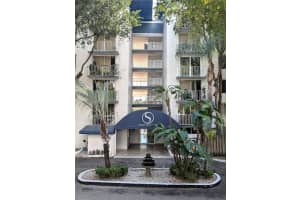 1740 North River Drive, Miami, FL 33125 - MLS#F10537919