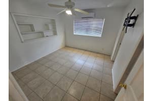 2032 NE 26th St 1, Wilton Manors, FL 33305 - MLS#F10537954