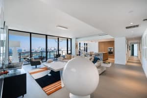 MLS# F10537965, Miami Beach, Florida 33139