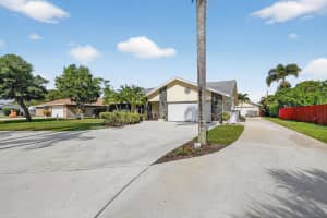 7163 Saint Andrews Rd, Lake Worth, FL 33467 - MLS#F10537970