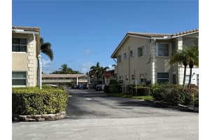 2115 NE 42nd Ct 105N, Lighthouse Point, FL 33064 - MLS#F10538069