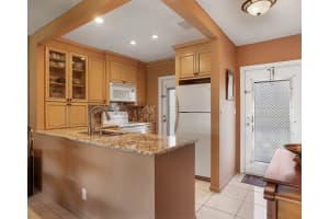 3501 47th Avenue, Lauderdale Lakes, FL 33319 - MLS#F10538080