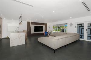 5300 Garfield St Hollywood, FL 33021 - Off Market