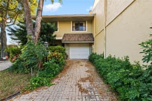 5640 Santiago Cir 5640 Boca Raton, FL 33433 - Off Market