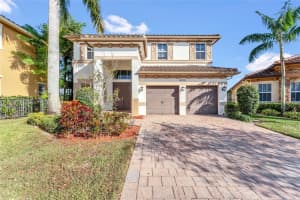 9810 S Miralago Way, Parkland, FL 33076 - MLS#F10538157