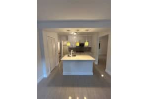 914 NE 15th Ave 3, Fort Lauderdale, FL 33304 - MLS#F10538163