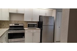 901 128 310, Pembroke Pines, FL 33027 Sold 01/14/26