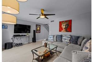 653 Cypress Ln 21B, Fort Lauderdale, FL 33305 - MLS#F10538250