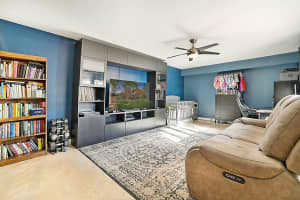 2876 Waterford Dr, Deerfield Beach, FL 33442 - MLS#F10538389