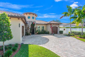 2500 NE 14th St, Fort Lauderdale, FL 33304 - MLS#F10538430