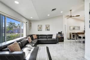 7909 NW 19th St, Margate, FL 33063 - MLS#F10538450