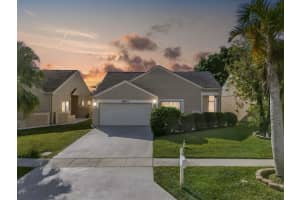 8600 Floralwood Dr, Boca Raton, FL 33433 - MLS#F10538464