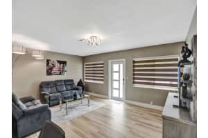 491 SE 23rd Ave, Pompano Beach, FL 33062 - MLS#F10538474