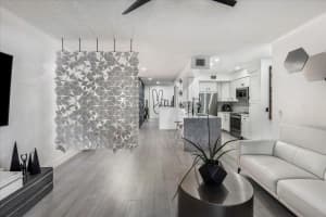 2452 Centergate Dr 202, Miramar, FL 33025 - MLS#F10538520