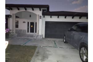 4819 SW 21st St, West Park, FL 33023 - MLS#F10538545