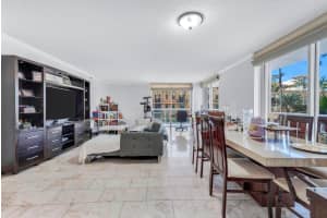 8855 Collins Ave 2D, Surfside, FL 33154 - MLS#F10538552