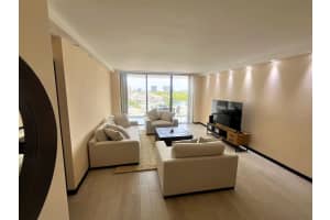 19707 Turnberry Way 8L, Miami, FL 33180 - MLS#F10538563