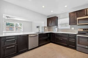 9720 4 Street, Pembroke Pines, FL 33024 - MLS#F10538574