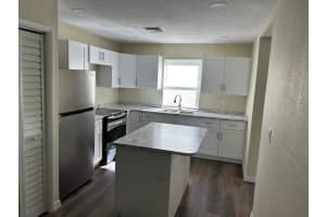 371 Banyan Ave, Pahokee, FL 33476 - MLS#F10538586