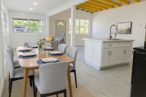 821 N B St, Lake Worth Beach, FL 33460 - MLS#F10538589