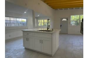 821 N B St, Lake Worth Beach, FL 33460 - MLS#F10538589