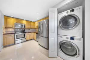 3520 Oaks Way 406, Pompano Beach, FL 33069 - MLS#F10538609