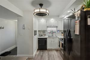 9520 S Hollybrook Lake Dr 103, Pembroke Pines, FL 33025 - MLS#F10538615