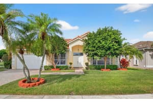 6329 Hatteras Club Dr, Lake Worth