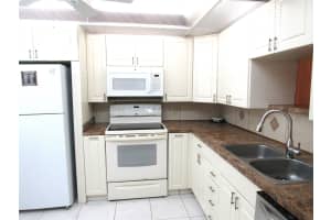 2804 Victoria Way E1, Coconut Creek, FL 33066 - MLS#F10538642