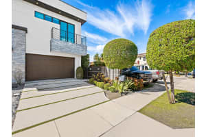 317 NE 15th Ave 317, Fort Lauderdale, FL 33304 - MLS#F10538652