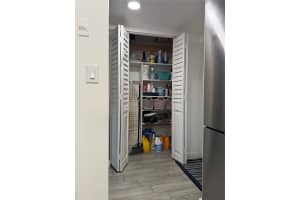 2950 Sunrise Lks Drive, Sunrise, FL 33322 - MLS#F10538664