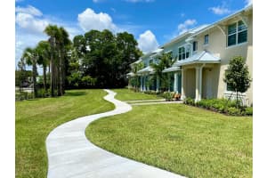 5182 Eucalyptus Dr 3, Hollywood