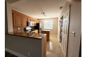 5781 Riverside Drive, Coral Springs, FL 33067 - MLS#F10538743