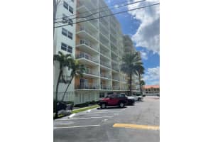 2900 30th Street, Fort Lauderdale, FL 33306 - MLS#F10538746